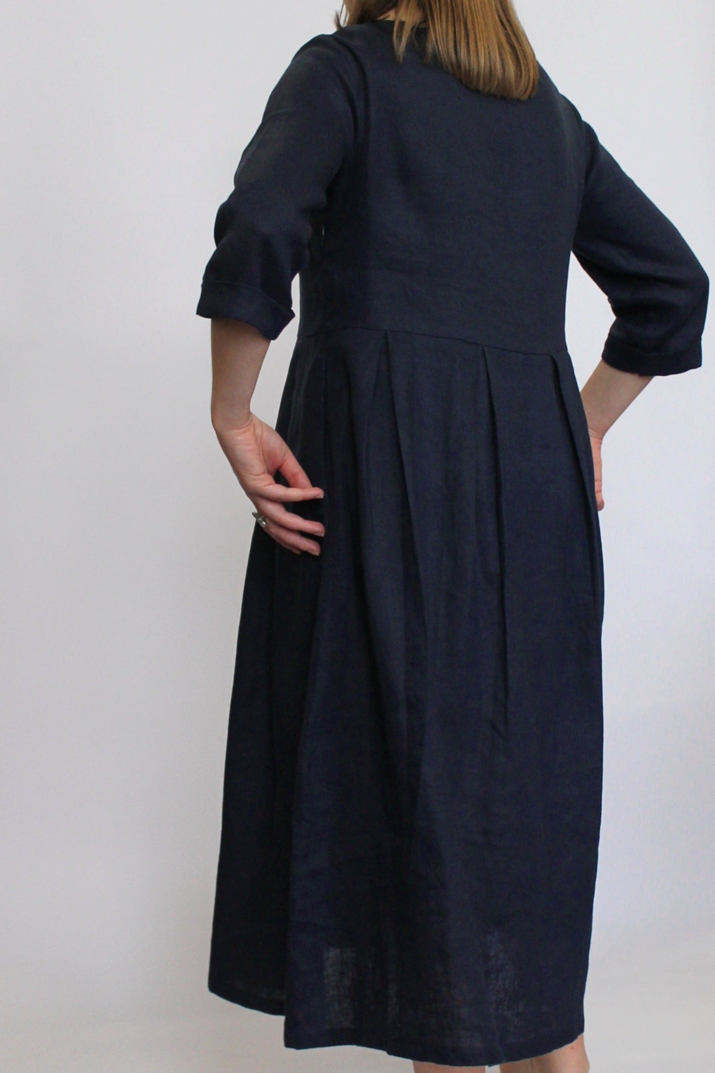 Boat Neck Box Pleat Linen Dress