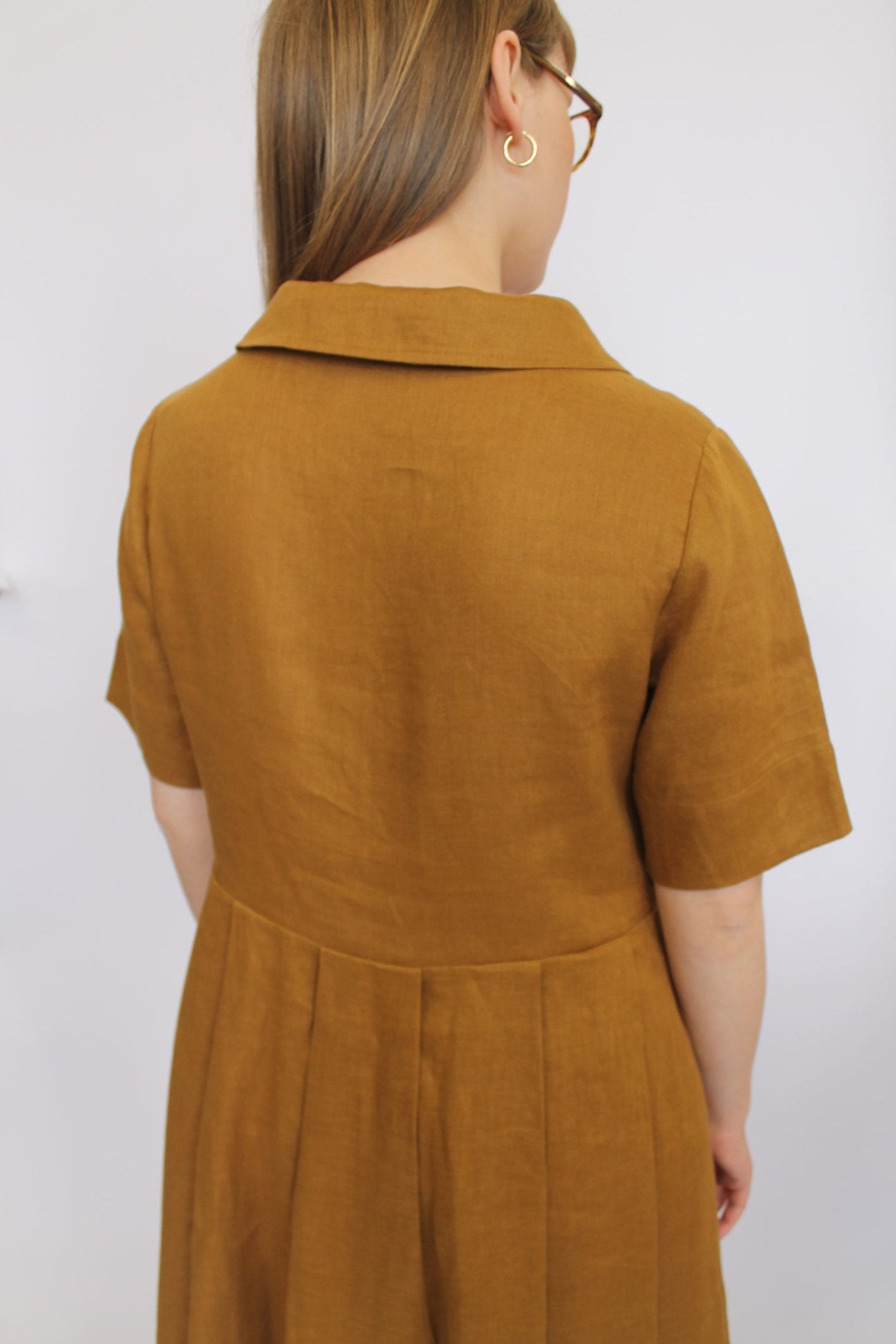 Relaxed collar vintage dress